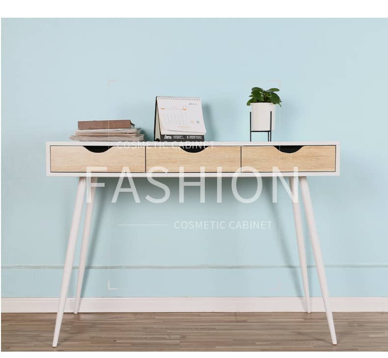 Detail for Computer desk